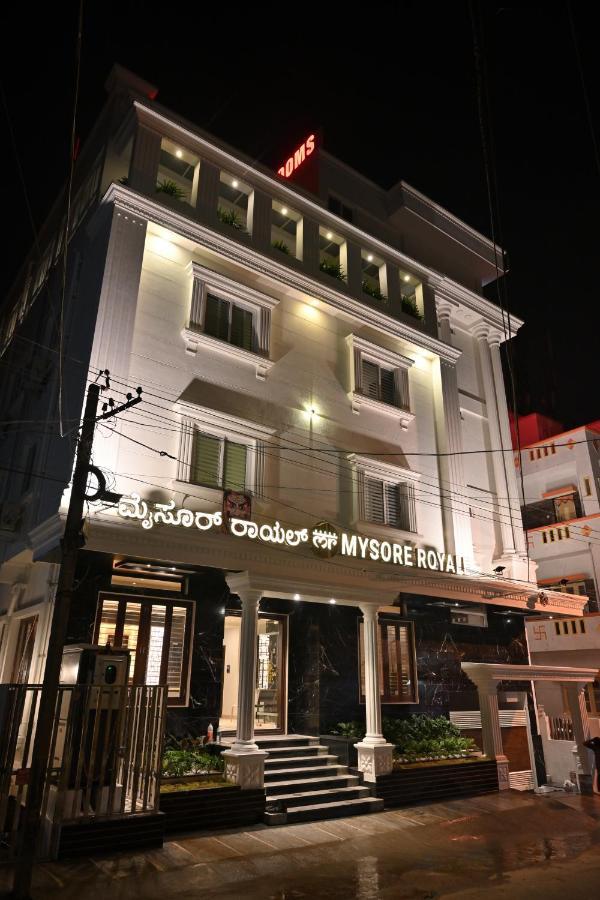 Mysore Royale Buitenkant foto