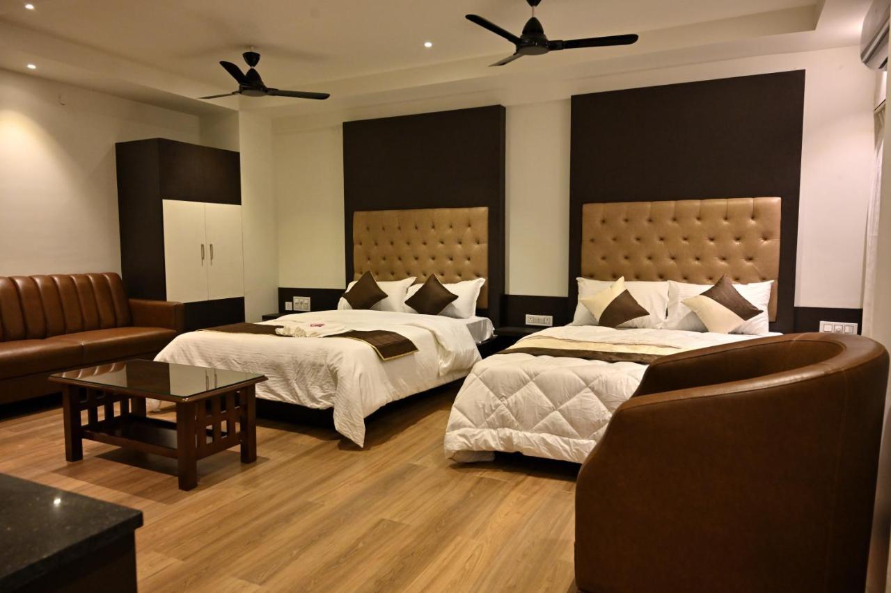 Mysore Royale Buitenkant foto